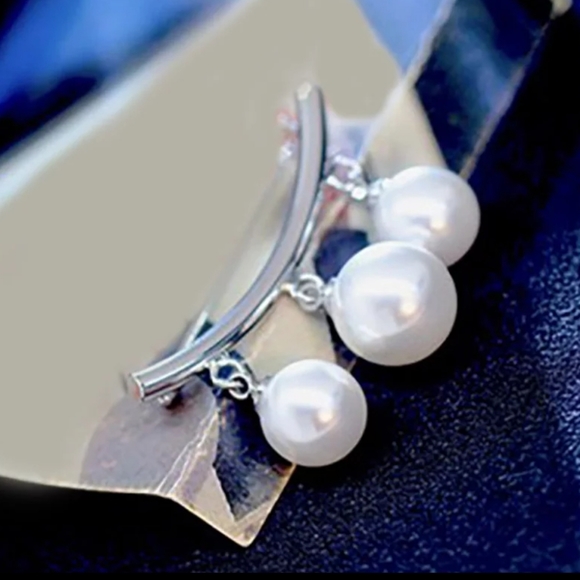 Scarf Cardigan Bag Brooch Pin Silver or Gold Color - Picture 2 of 6